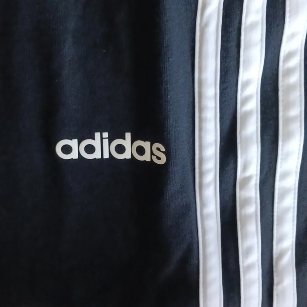 Adidas cotton athletic capris - Picture 4 of 4